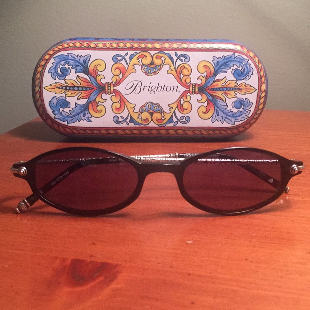 Brighton sunglasses. Style “wipeout”.